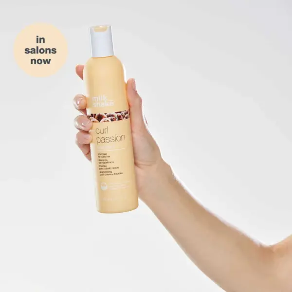 Sampon intens hidratante para cabello ondulado o rizado Milk Shake Curl Passion 300ml