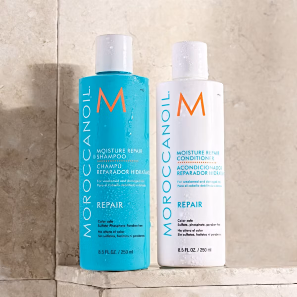 Acondicionador reparador e hidratante para cabello dañado Moroccanoil Moisture Repair 250ml